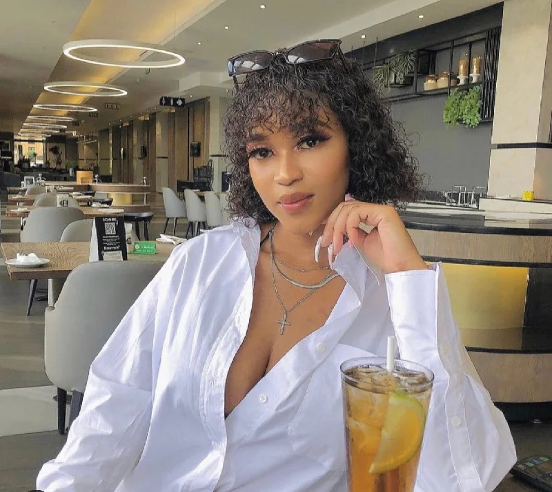 Bob Wigs for Hourglass Figures​ Fringes : 12a Loose Curl Fringe