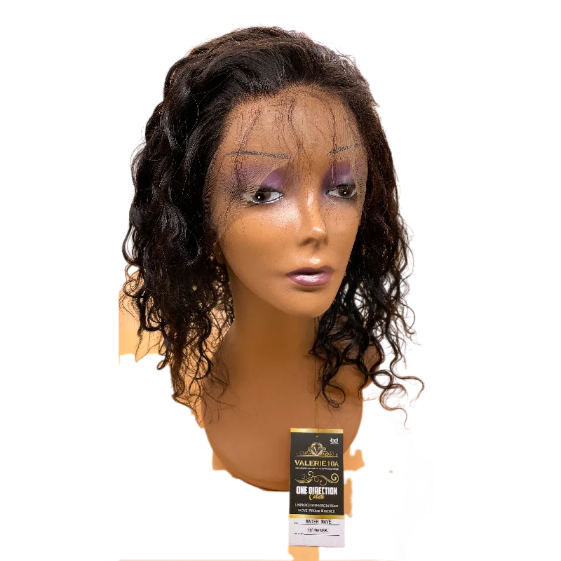 Lace wig with a wavy texture for a beachy lookValerie 10A Full Lace wig 360 One Direction Cuticle Water Wave 18'' Lace wig with a wavy texture for a beachy lookValerie 10A Full Lace wig 360 One Direction Cuticle Water Wave 18''