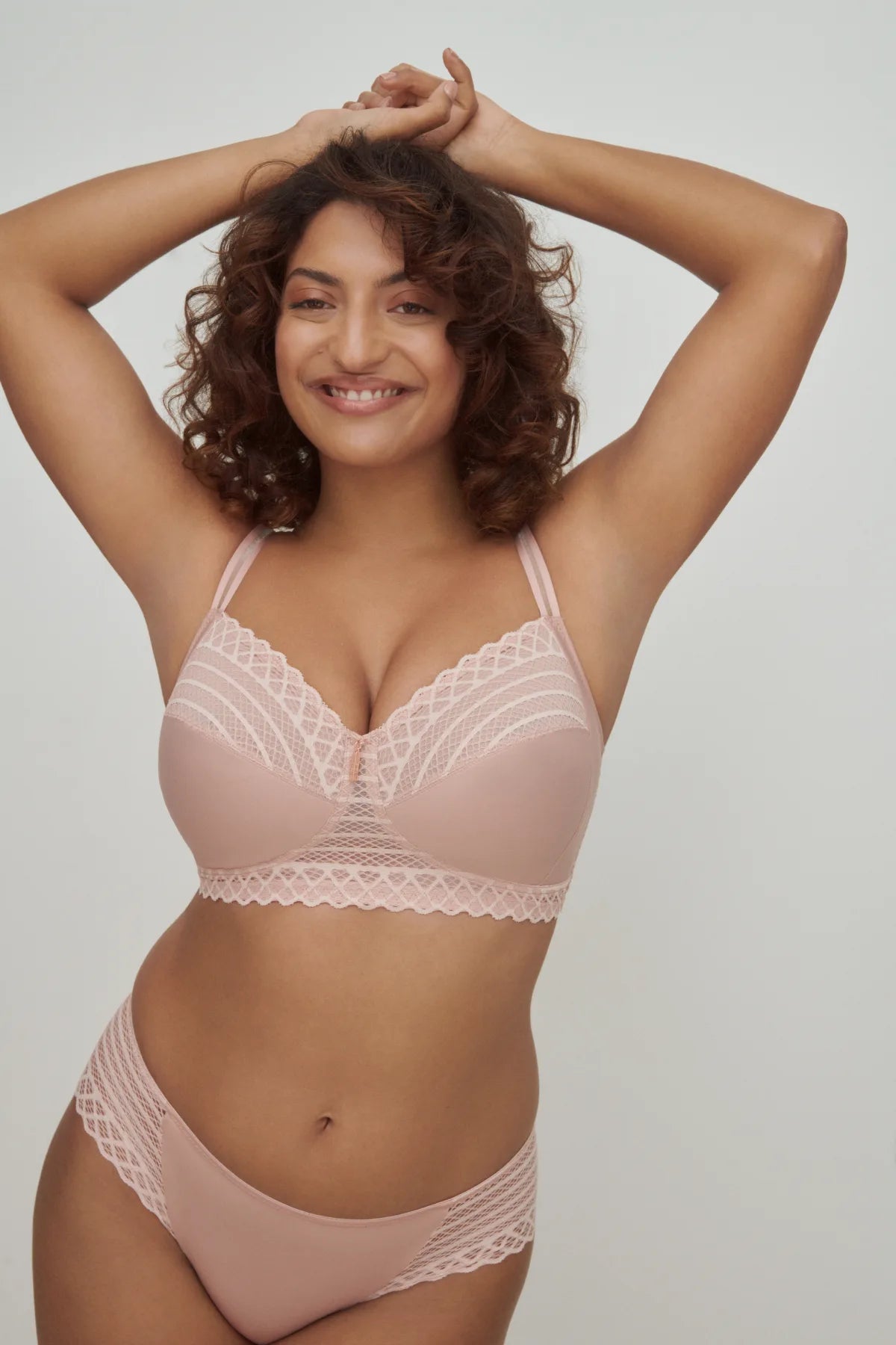 East End Full Cup Bra Wireless In Powder Rose - Prima Donna Twist