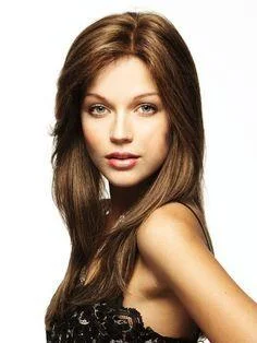 Platinum - blonde short wig for a trendy and eye - catching styleLana by Amore | CLearance Platinum - blonde short wig for a trendy and eye - catching styleLana by Amore | CLearance