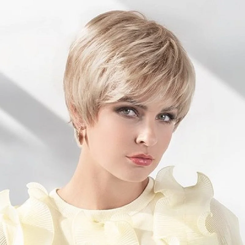 Short wig with a curly texture for a playful and youthful vibeSelect Soft Wig by Ellen Wille