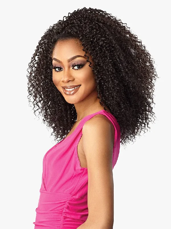 Half wig with a curly texture for a bold and stylish choiceSensationnel hair extensions - Instant weave drawstring cap 007 Half wig with a curly texture for a bold and stylish choiceSensationnel hair extensions - Instant weave drawstring cap 007