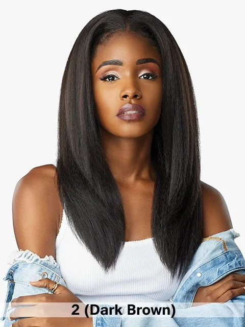 Half wig with a wispy fringe for a soft and feminine lookSensationnel Instant Weave Curls Kinks & Co Half Wig - ALPHA WOMAN Half wig with a wispy fringe for a soft and feminine lookSensationnel Instant Weave Curls Kinks & Co Half Wig - ALPHA WOMAN