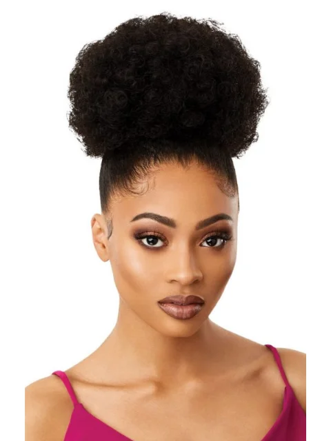 Low - hanging hair buns with an elegant touchOutre Pretty Quick Ponytail - AFRO SMALL Low - hanging hair buns with an elegant touchOutre Pretty Quick Ponytail - AFRO SMALL
