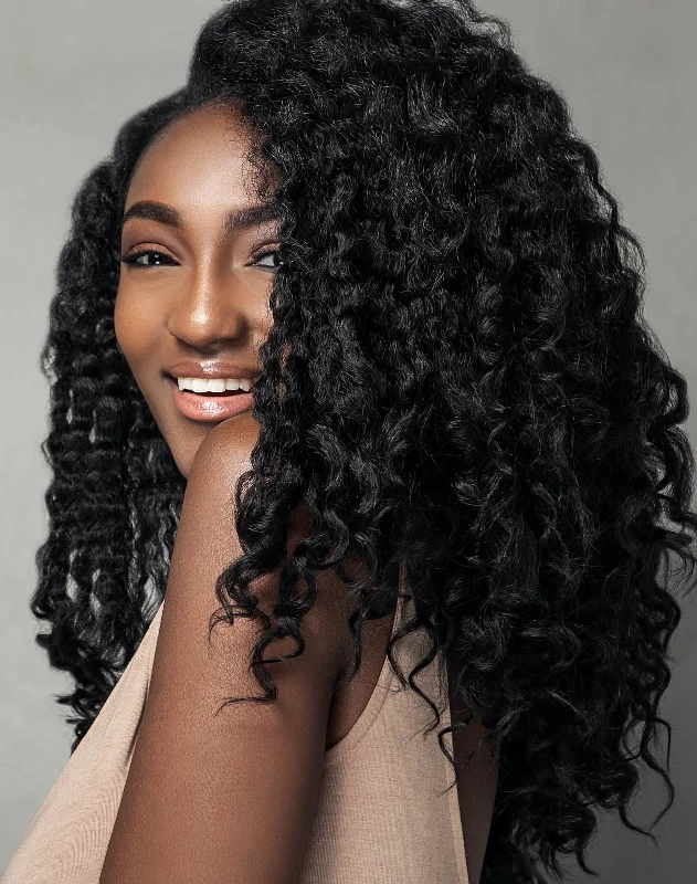 Clip - in hair extensions with a middle - part for a classic and elegant styleLoose Kinky Straight Clip-ins Clip - in hair extensions with a middle - part for a classic and elegant styleLoose Kinky Straight Clip-ins