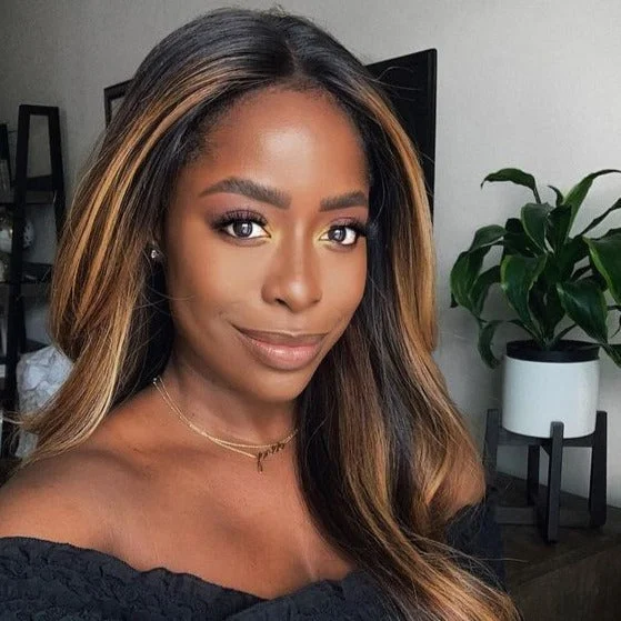 Heat - resistant curly wig for easy styling at homeMelody | Highlight Caramel Brown 5X5 HD Lace Wig For Beginners Heat - resistant curly wig for easy styling at homeMelody | Highlight Caramel Brown 5X5 HD Lace Wig For Beginners