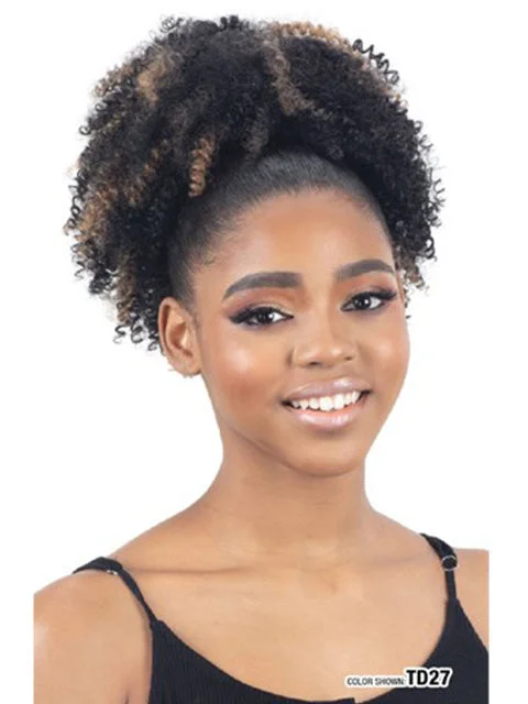 Hair buns for a photoshoot in a natural settingModel Model Premium Synthetic Ponytail - TWINKLE POM (LARGE) Hair buns for a photoshoot in a natural settingModel Model Premium Synthetic Ponytail - TWINKLE POM (LARGE)