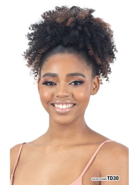 Hair buns for a garden partyModel Model Premium Synthetic Ponytail - TWINKLE POM (MED) Hair buns for a garden partyModel Model Premium Synthetic Ponytail - TWINKLE POM (MED)